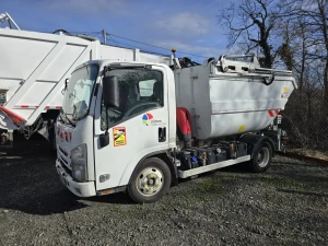 AUTOSMEĆAR ISUZU P75 SMEĆAR FARID 7 m3 2017