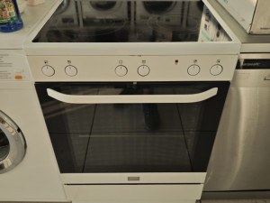 Voss - samostojeći štednjak 60 CM