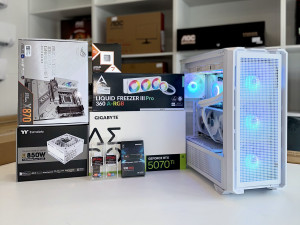 GAMING PC RTX 5070 TI/RYZEN 7 9800X3D/32GB DDR5