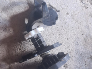 Nosac rezervne gume renault modus drzac