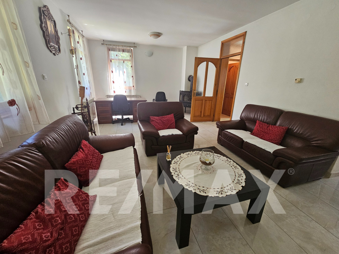 Odlična kuća na obali Vrbasa-plac 838m2+plaža 13