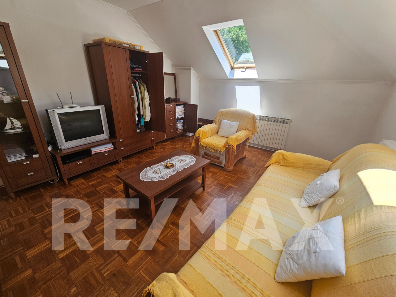 Odlična kuća na obali Vrbasa-plac 838m2+plaža 21