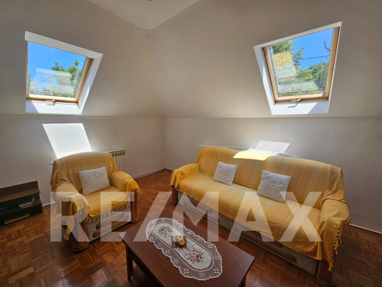 Odlična kuća na obali Vrbasa-plac 838m2+plaža 22