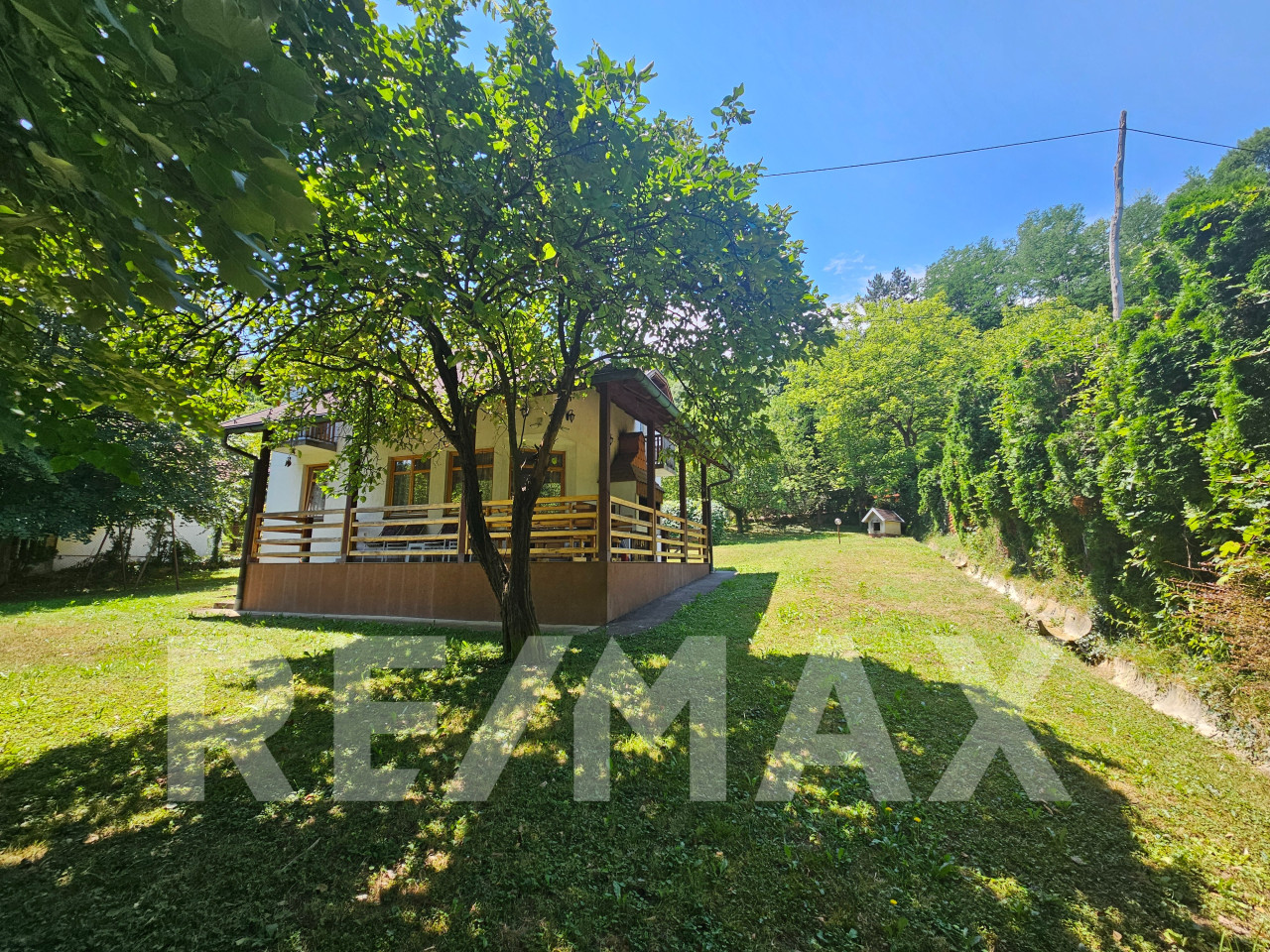 Odlična kuća na obali Vrbasa-plac 838m2+plaža 30