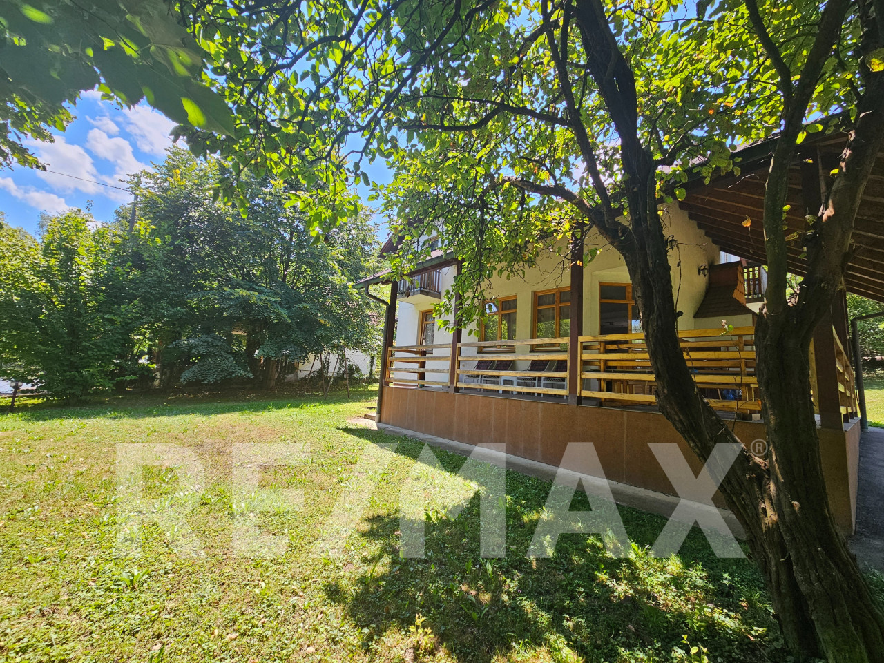 Odlična kuća na obali Vrbasa-plac 838m2+plaža 36