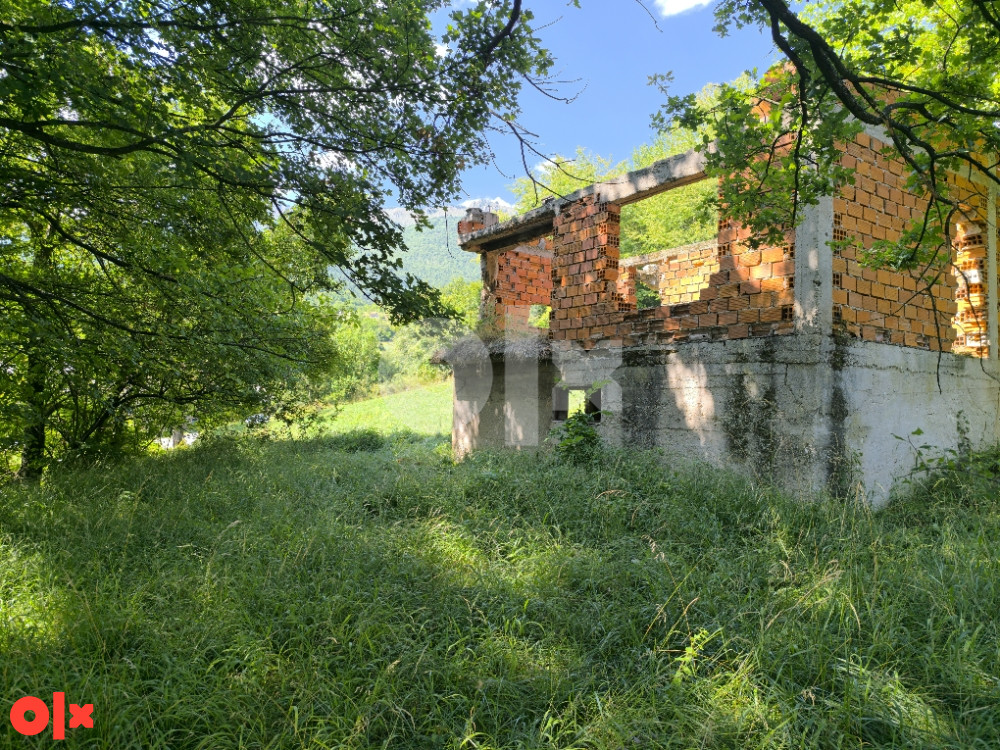 Kuća Turbe(Secevo) sa 2000 kvadrata okucnice
