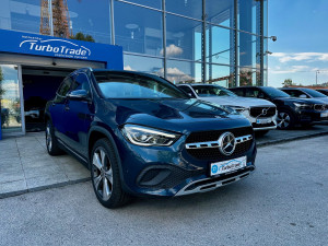 MERCEDES-BENZ GLA 200d Virtual cockpit