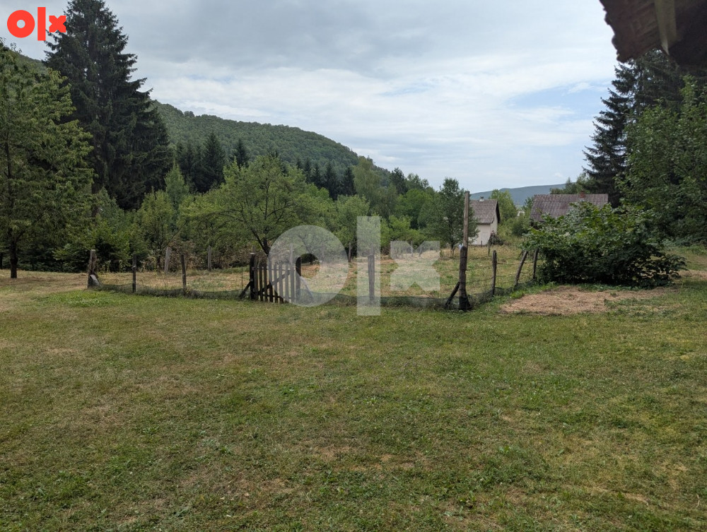 Zemljište i vikendica na Komaru -Travnik 5