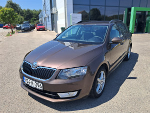 Škoda Octavia 1.6 TDI MAN5 - Autorad doo
