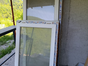PVC balkonska vrata 205x90 cm i prozor 135x100 cm