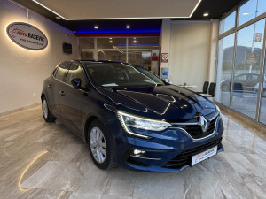 Megane 1.5 DCI 2020/21 god  INTESE NEW MODEL FULL LED