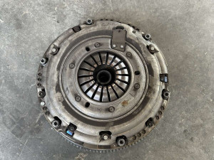 Set kvacila zamajac Renault Master 3 2.3 dci