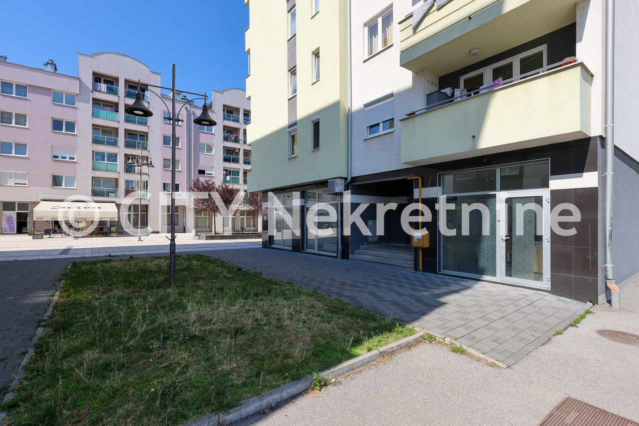 Poslovni prostor - Istočno Sarajevo - Istočna Ilidža - 22 m2