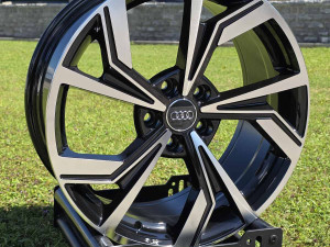 ALU FELGE AUDI 18 X8 5X112