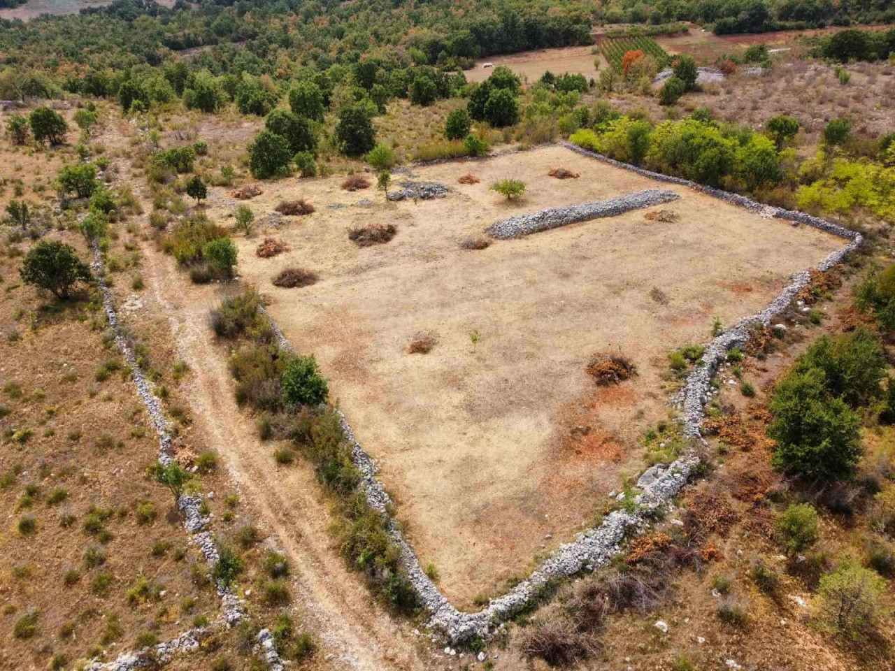 100761 Zemljišna parcela 3970m2- Čapljina