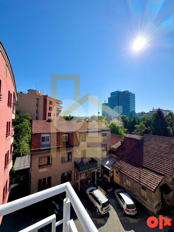Na prodaju dvoetažni petosoban stan, Nova Varoš 10
