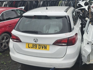 OPEL ASTRA K 2019 ZA DIJELOVE U DIJELOVIMA DIJELOVI 1598CCM DIZEL