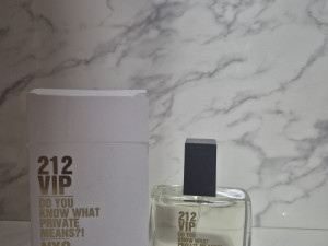 212 vip carolina herrera 50ml