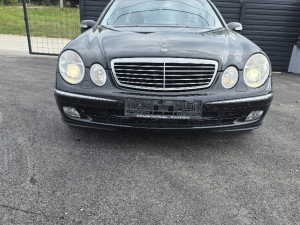 Branik mercedes w211 e klasa prednji zadnji avantgarde