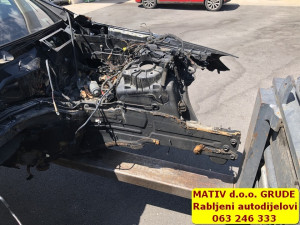 KRAK šasije LIJEVI Mercedes w205 2015