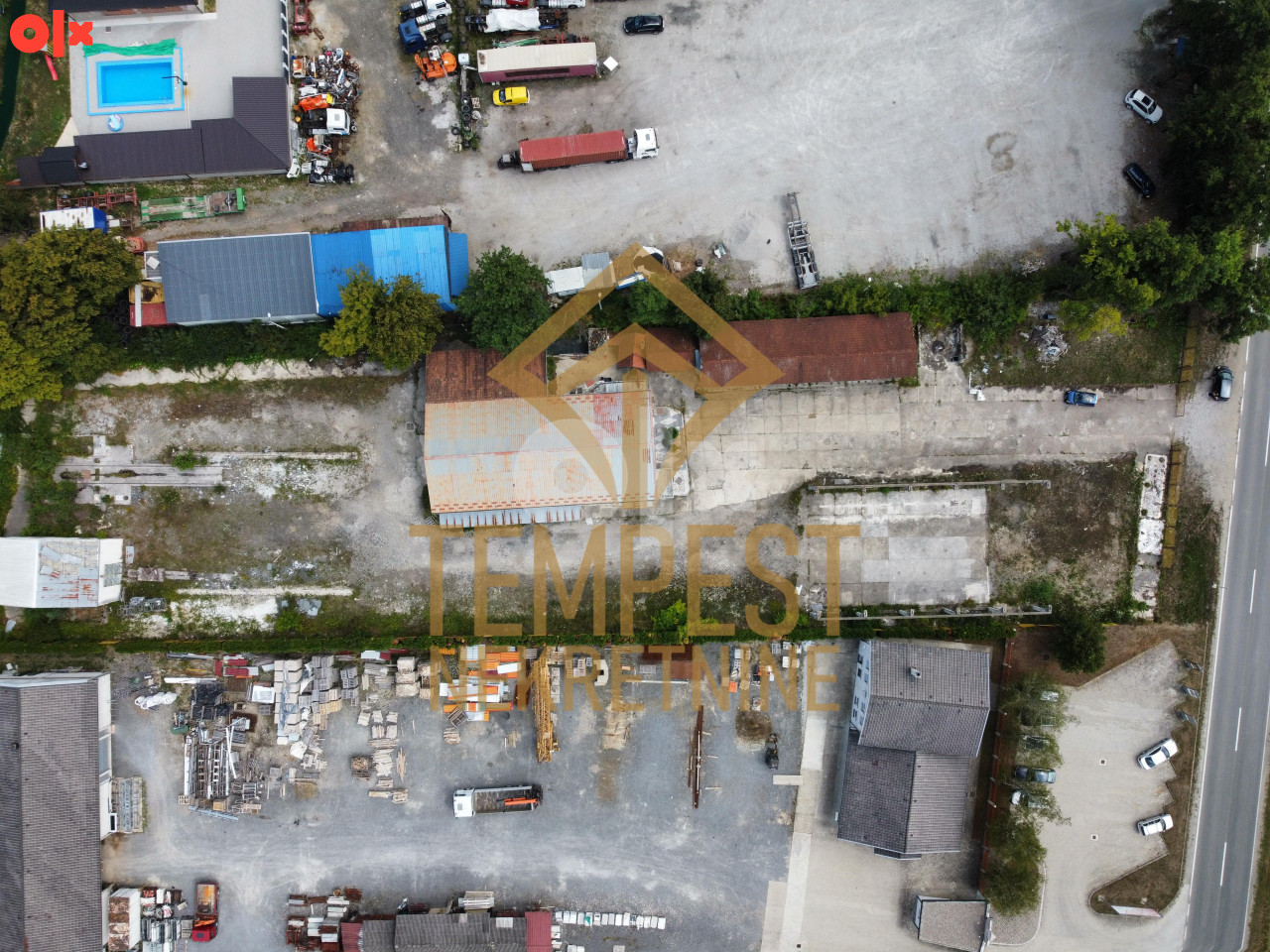 Hala/Skladište i zemljište uz magistralu Prijedor 3
