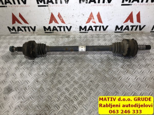 Poluosovina ZADNJA DESNA Mercedes w205 220d 2015 A20535083081