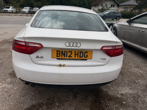 Zadnji branik karambolka audi a5