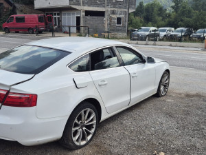 Zadnja prednja desna vrata audi a5