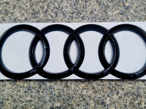 ZNAK MASKE AUDI - CRNI 18CM