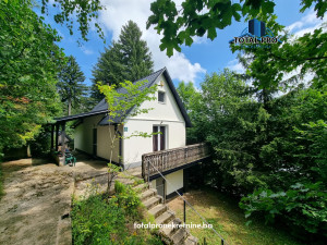 TOTAL PRO / Vikendica sa zemljištem  279 m2 / Pazarić