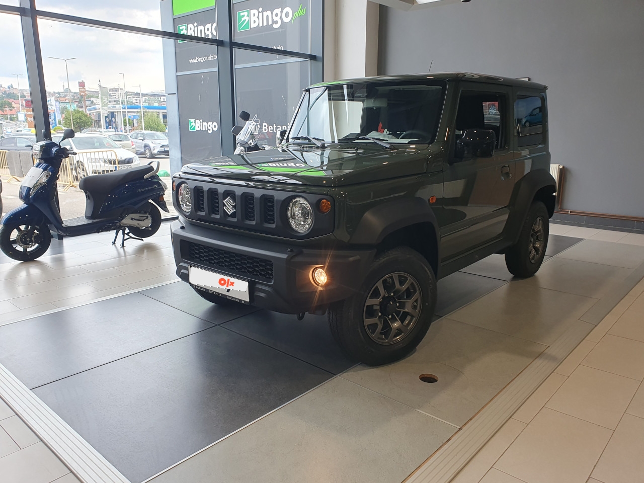 SUZUKI JIMNY 1.5b 4x4 MT5(GLX ) AC BETANIJA 033 274 401