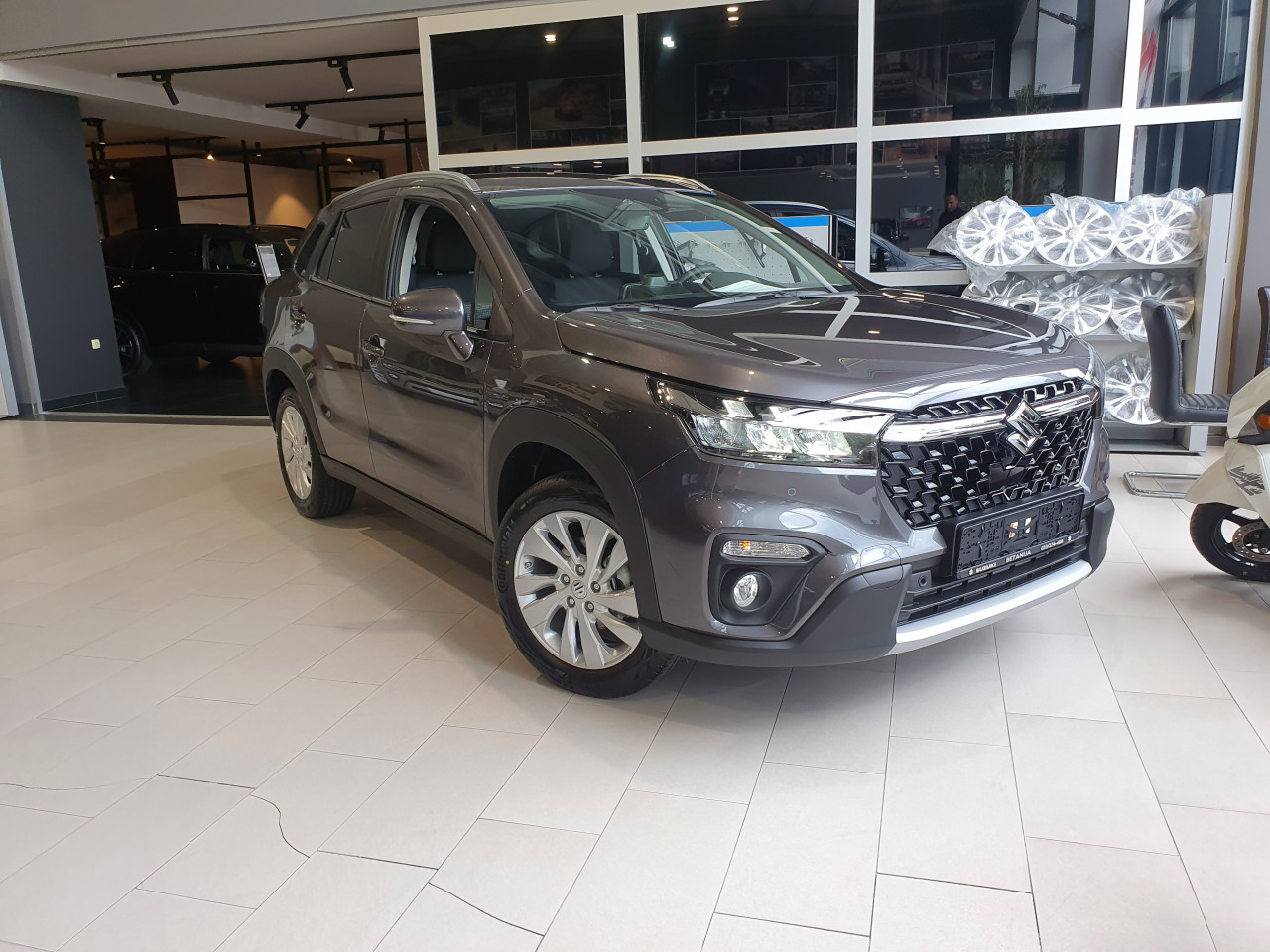 Suzuki SX4 S-Cross 1.4 Turbo Hybrid (GL +) MT6-AKCIJA