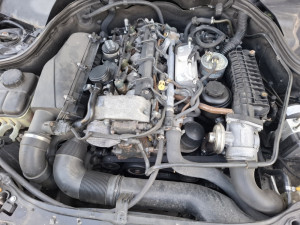 Motor Mercedes C W203 611