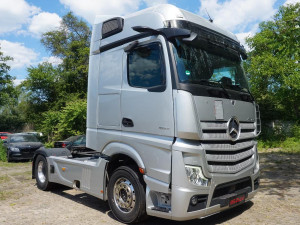 Mercedes-Benz Actros 1853 BigSpace Retarder Standklima Safety