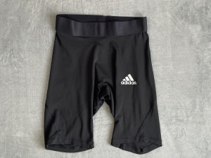 Adidas biciklisticke, M