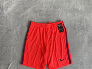 Nike Dri Fit šorc, L