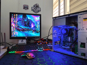 GAMING QUAD PC + 22 IGRE ROBLOX CS GTA NFS COD