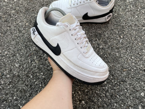 Nike Air Force 1 patike, broj 40.5