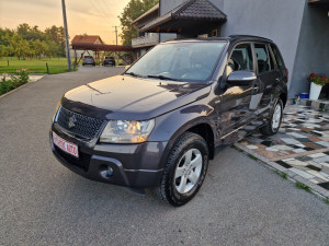 Suzuki Grand Vitara 1.9 DIZEL 95 KW 4X4 2011 G UVOZ PISANA GARAN.