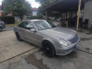 Mercedes E klasa 220 automatik,  c b a ml g s zamjena