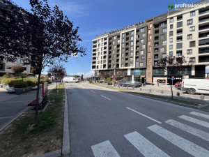 Trosoban stan Bulevar Stup Ilidža Sarajevo