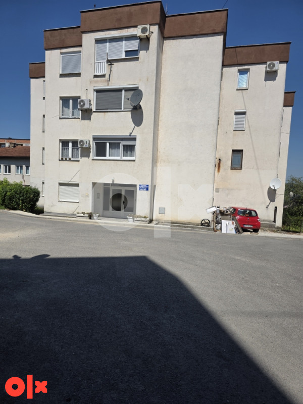 Stan MALA DERVENCANKA 67m NOVO 6