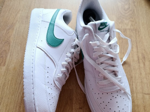 Patike tene muške nike court vision 45 broj nove