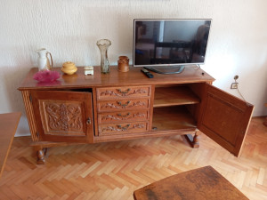 Stilski namještaj puno drvo