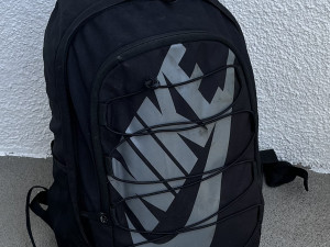 NIKE ruksak