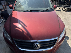 Branik hauba far blatobran Volkswagen Tiguan 2010 (fotografija 2)