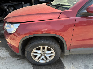 Branik hauba far blatobran Volkswagen Tiguan 2010 (fotografija 5)