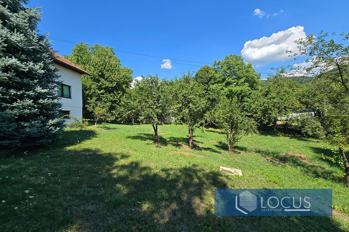 LOCUS: Kuća na parceli 6.752m2, Donja Vogošća 16