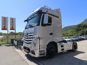 Mercedes-Benz Actros 1851 LS BigSpace Retarder Safety Paket