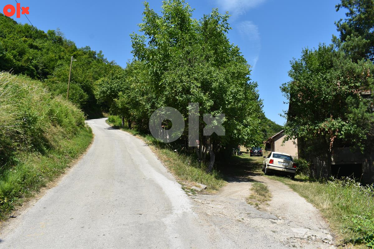 Imanje sa dvije kuće u Gornjem Vardištu 7